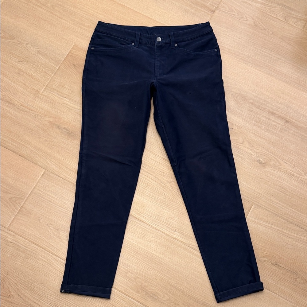Lululemon Dark Blue Slim Fit Pants stretchy